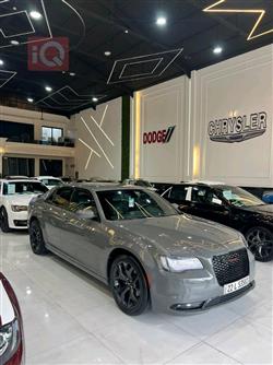 کرایسلەر 300